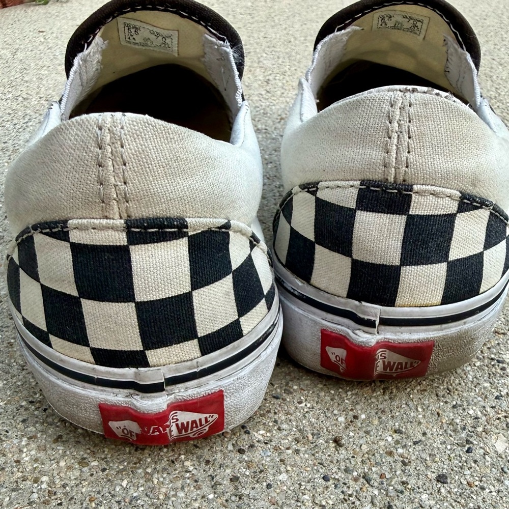 🏁 Vans Classic Checkerboard Slip-On Sneakers - Picture 6 of 7